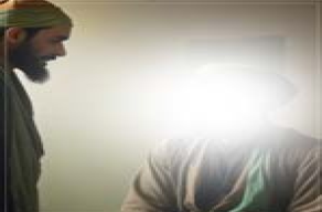 خصمٌ شديدُ الظلم